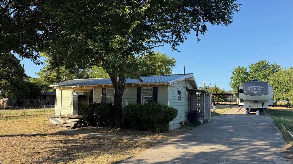 3010 W Highway 114, Paradise