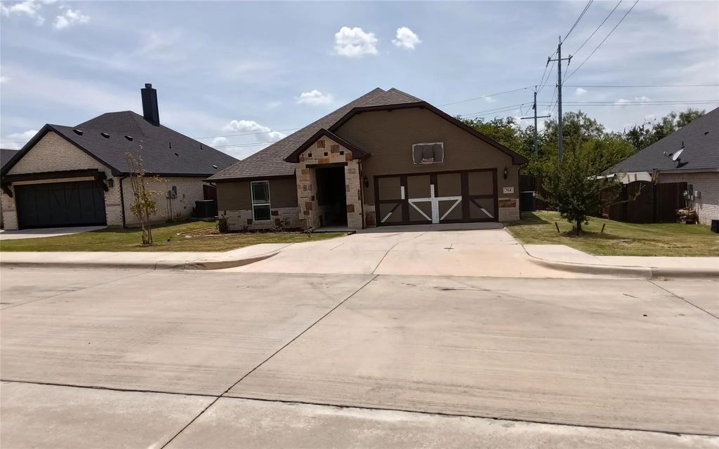 314 Pleasant View Drive, Weatherford