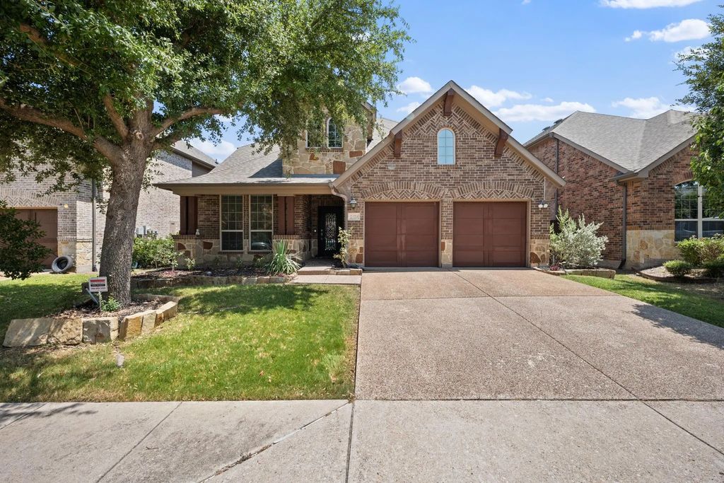 2528 Louis Lane, Lewisville