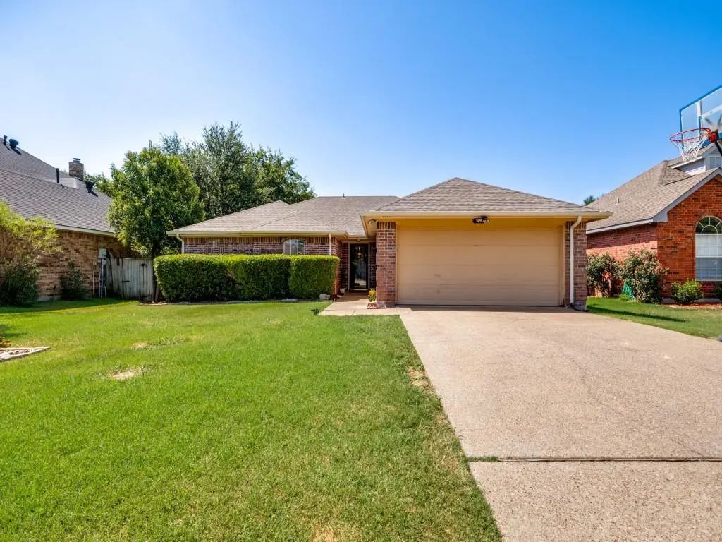 1413 Mockingbird Lane, DeSoto