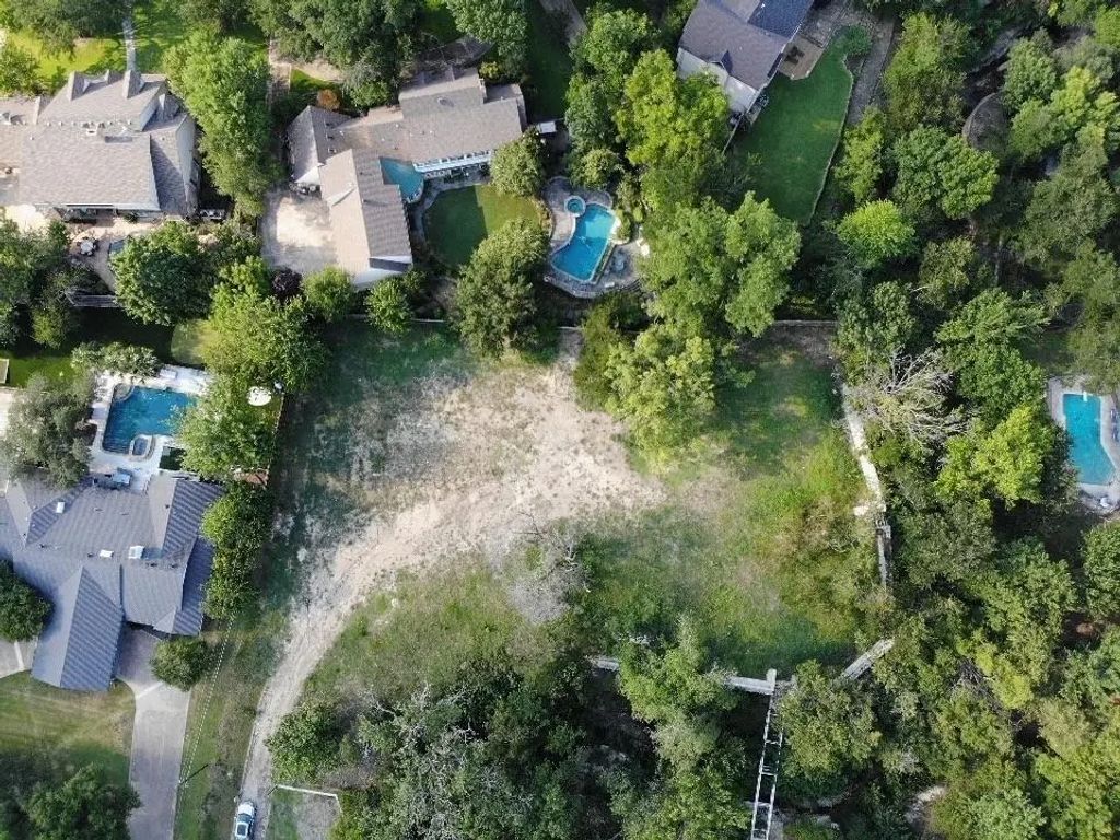 7121 Spring Valley Road, Dallas