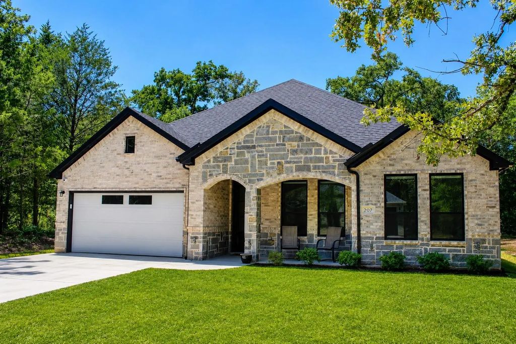 207 Driftwood Drive, Trinidad