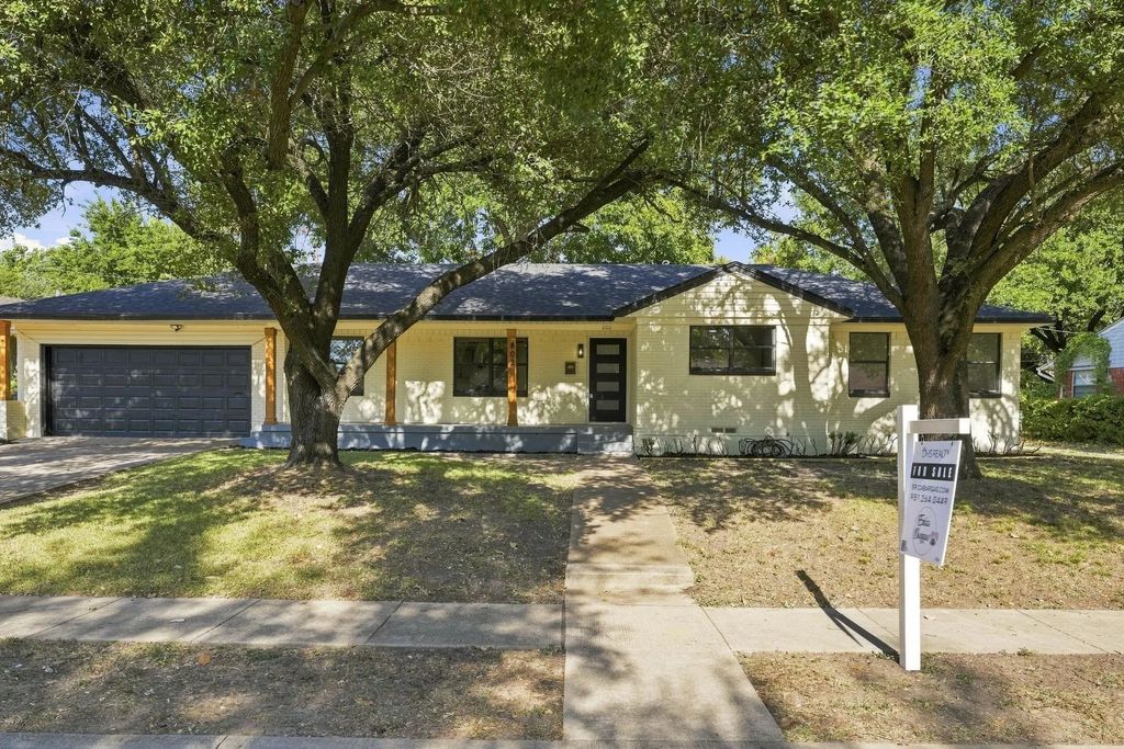 802 Ranier Circle, Garland