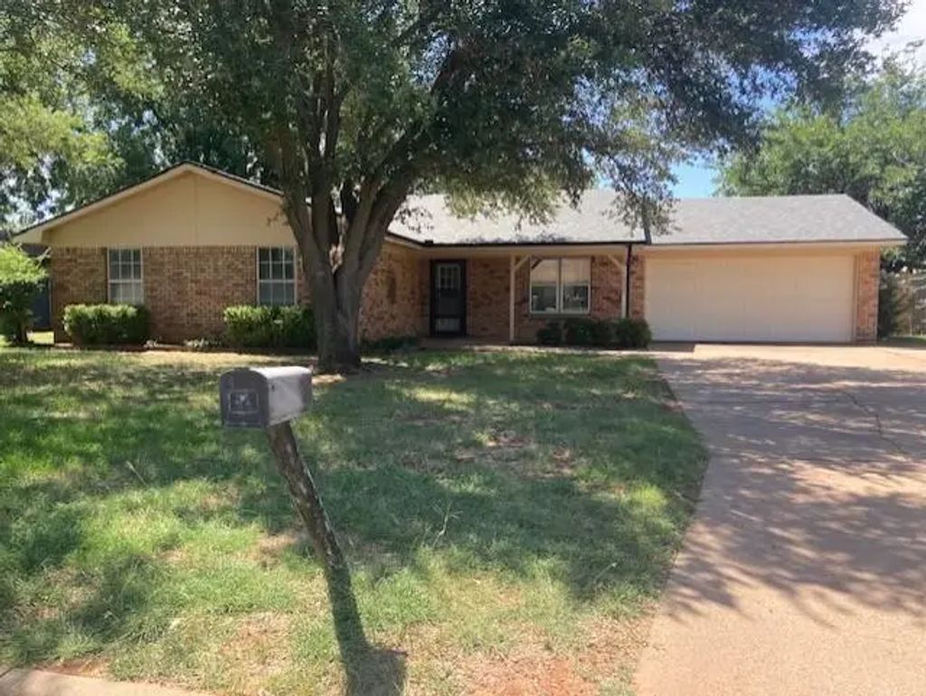 1202 Randy Drive Drive, Graham