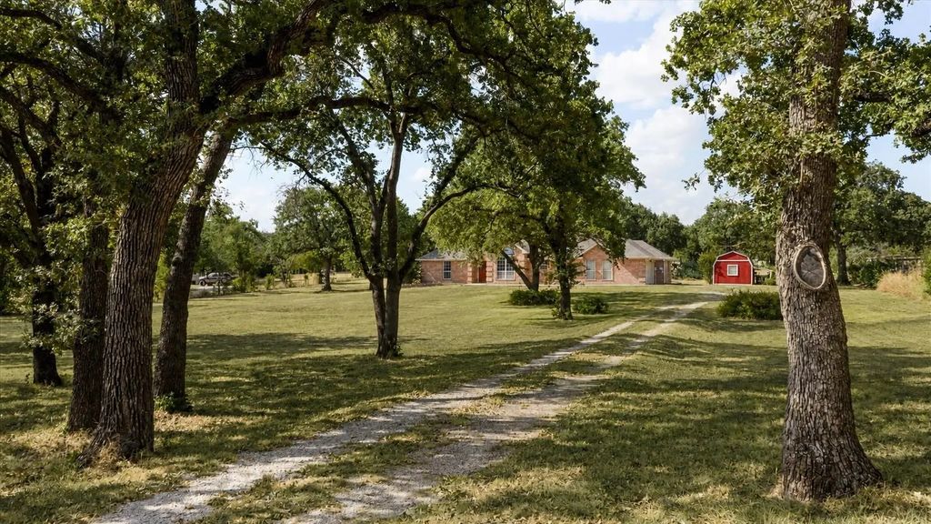 4201 E Bankhead Highway, Weatherford