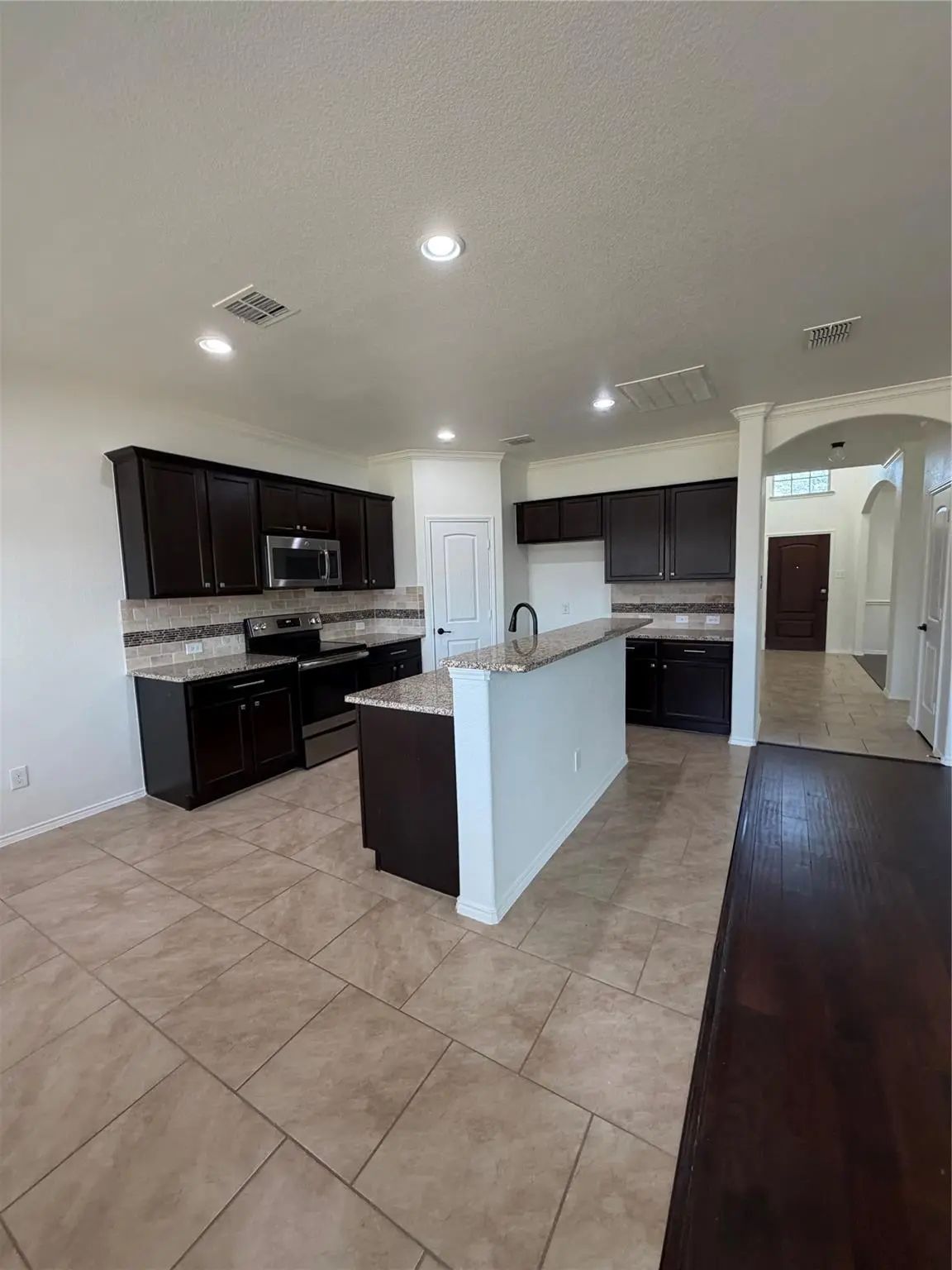 Photo of Listing #21358982