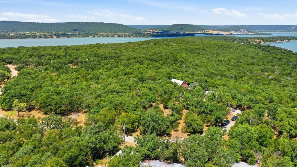 200 White Tail Ridge, Gordon