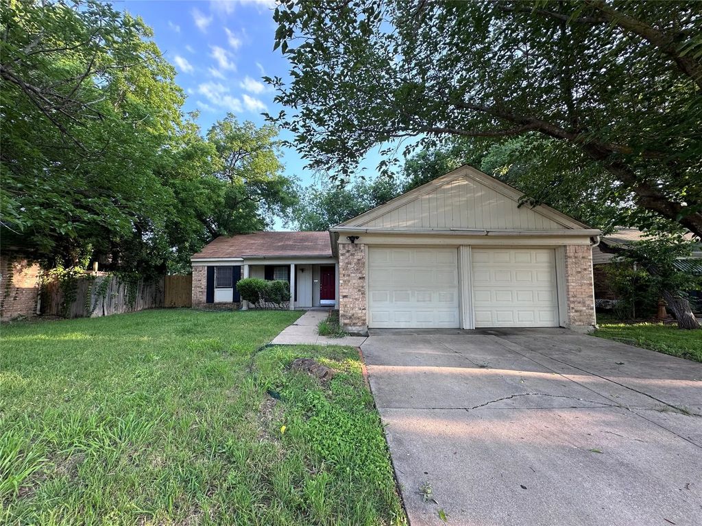4620 China Rose Drive, Fort Worth