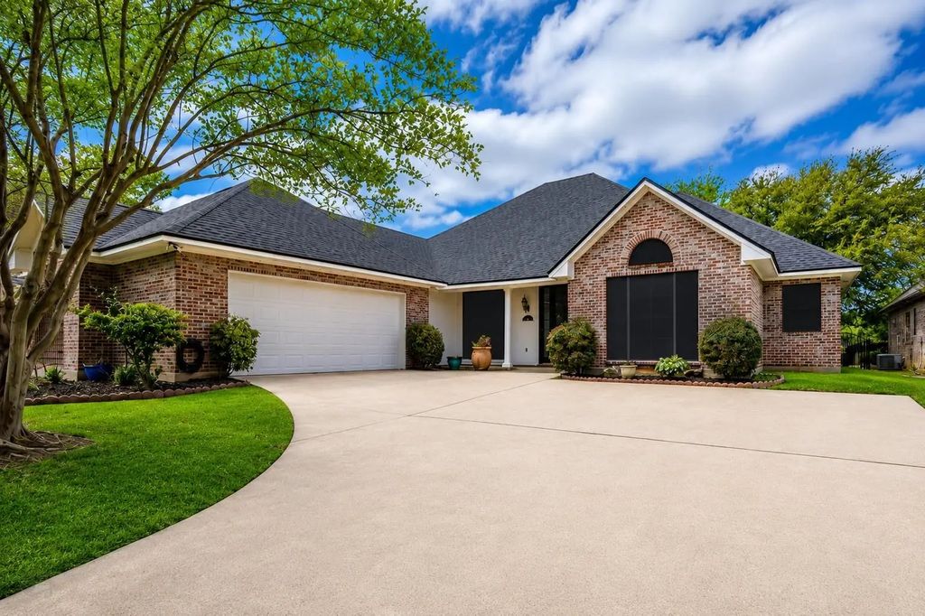 24 Waterbury Drive, Bossier City
