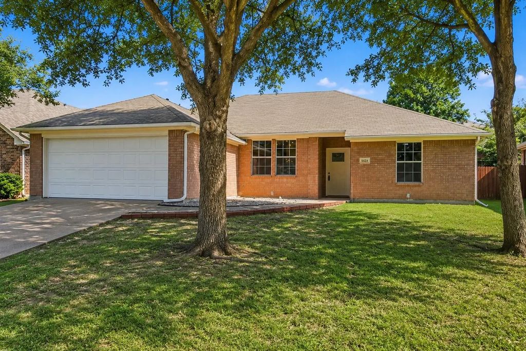 5424 Appalachian Way, Fort Worth
