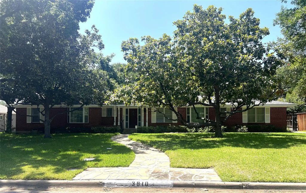 3910 Cedarbrush Drive, Dallas