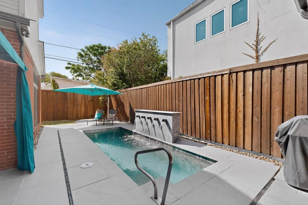 1526 Abrams Road, Dallas