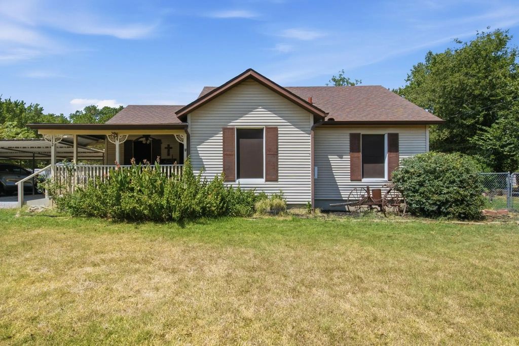 112 Sandra Drive, Azle