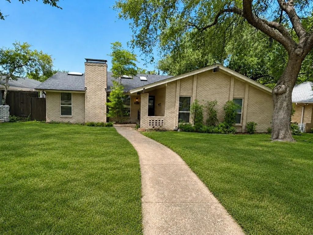 8635 Bacardi Drive, Dallas
