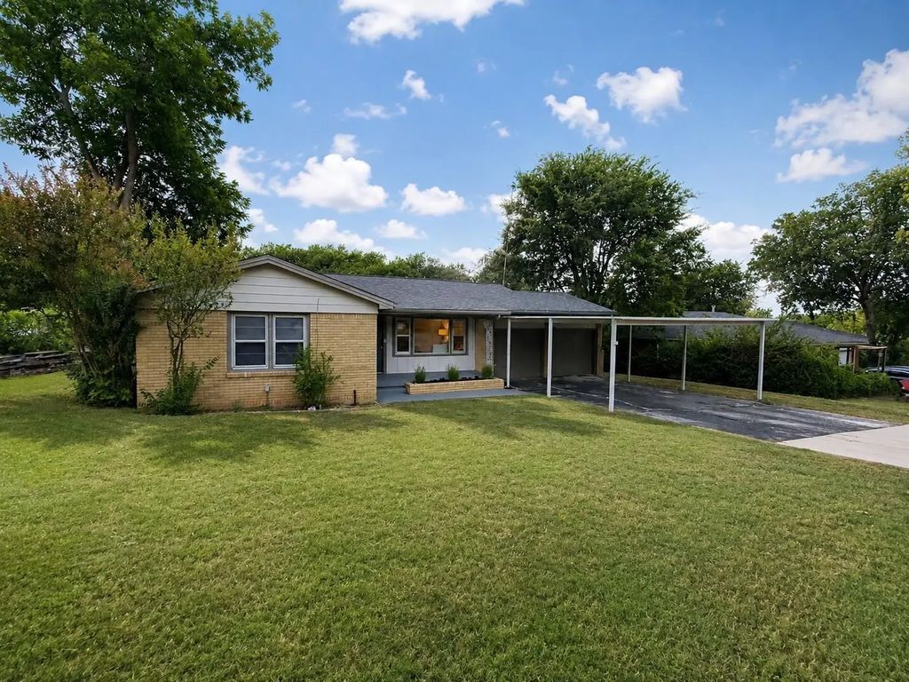 4305 Highland Lake Drive, Lake Worth