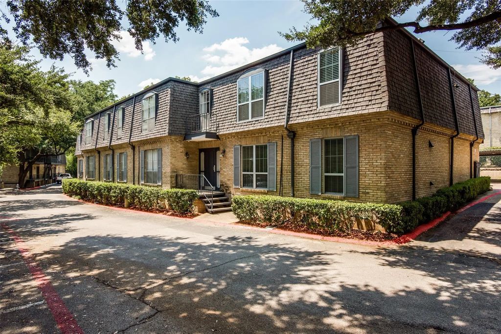 5053 Les Chateaux Drive 141, Dallas