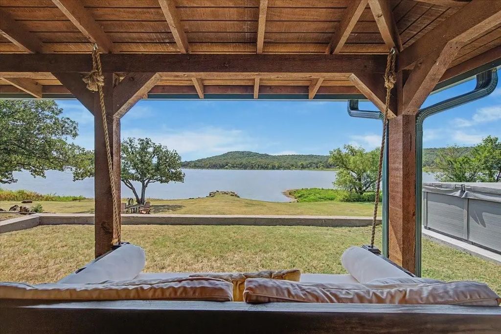 2789 Hanging Tree Road, Bowie