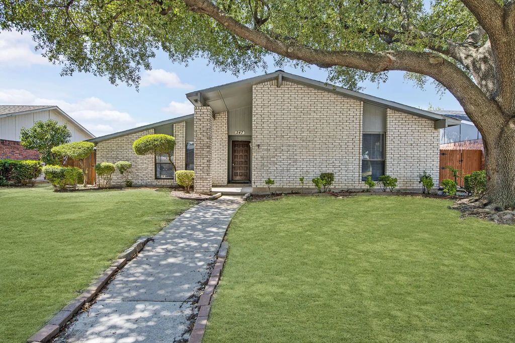 247 Woodhurst Drive, Coppell