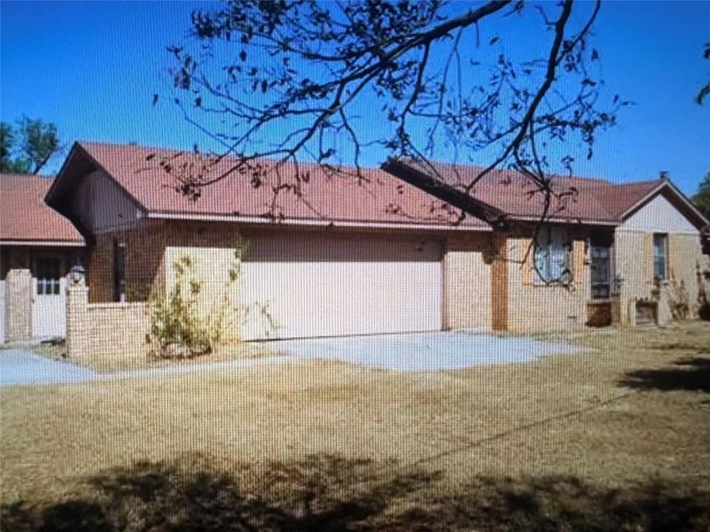 813 E Highway 114, Boyd