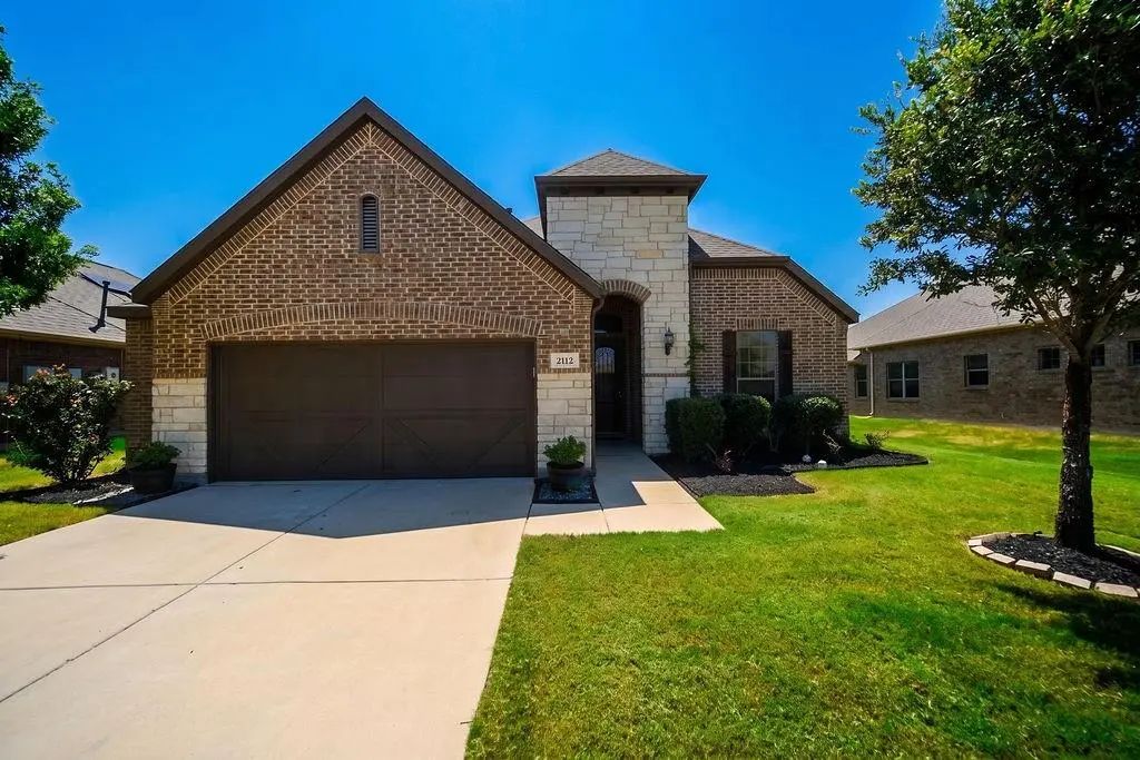 2112 Benjamin Creek Drive, Little Elm