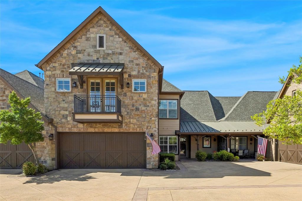 310 Watermere Drive, Southlake