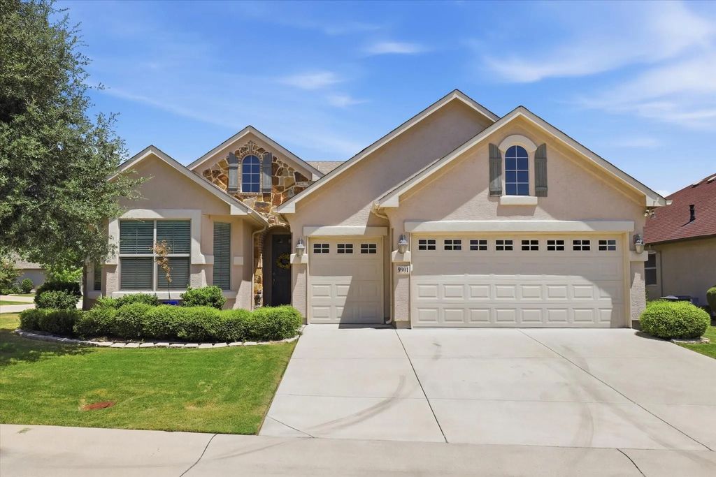 9901 Baywood Court, Denton