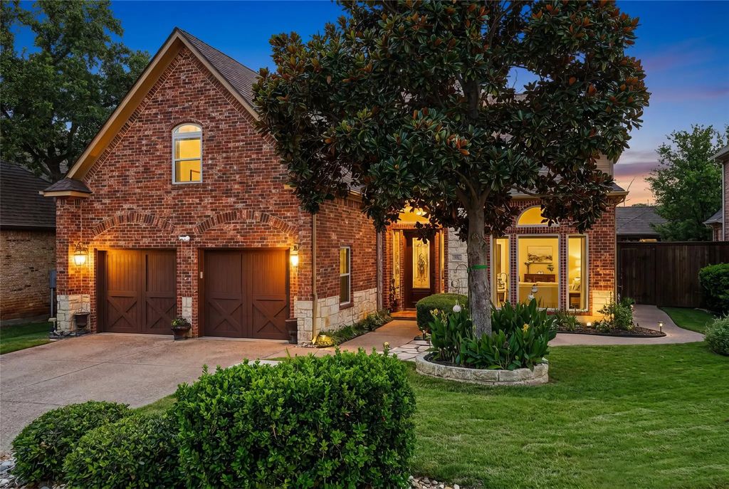 14 Jamie Court, Trophy Club