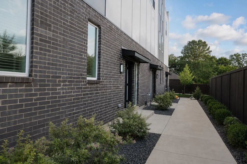 7207 Mohawk Drive 106, Dallas
