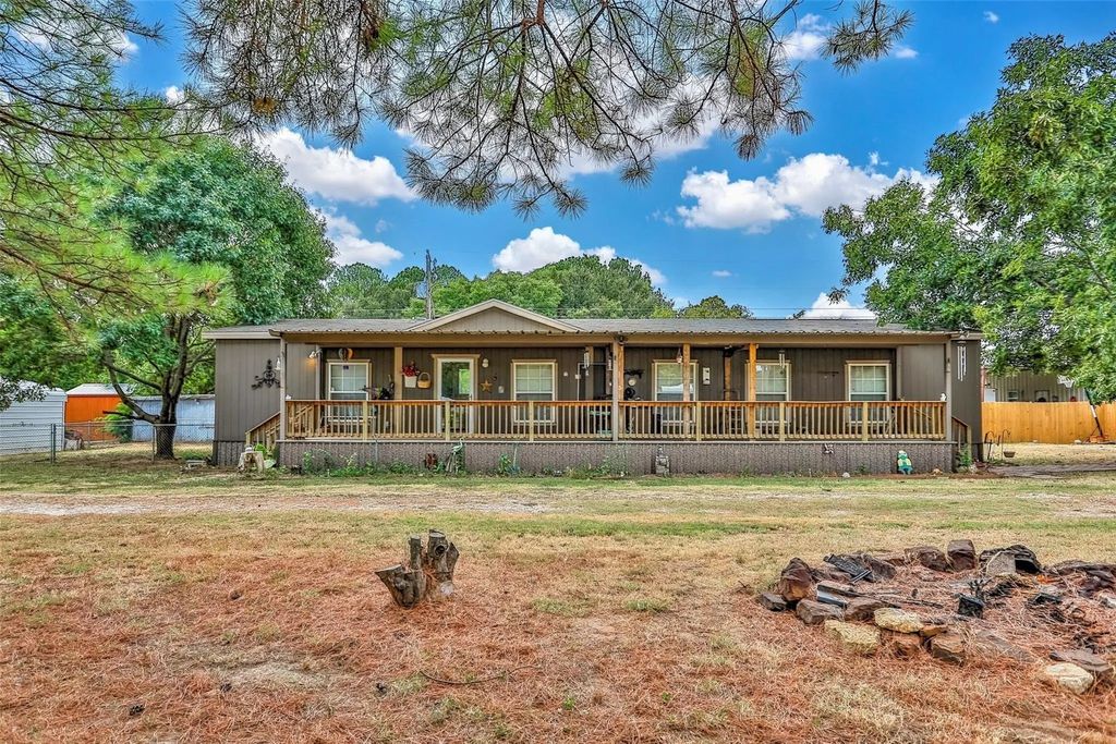 256 Newcastle Drive, Gordonville