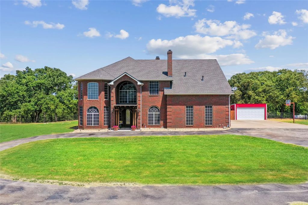 2380 W Sherman Drive, Aubrey