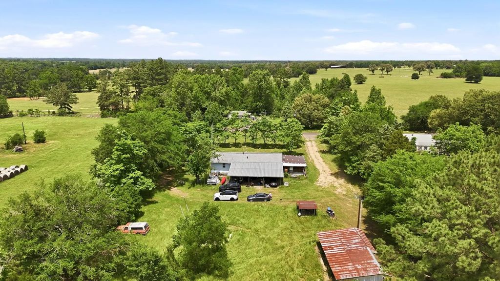368 County Road 4960, Quitman