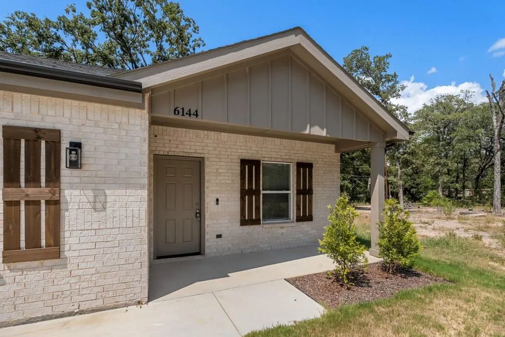 6144 Shawnee Drive, Mabank