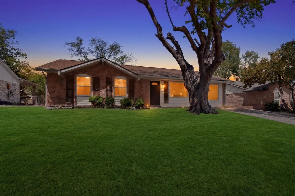 501 Starling Drive, Mesquite