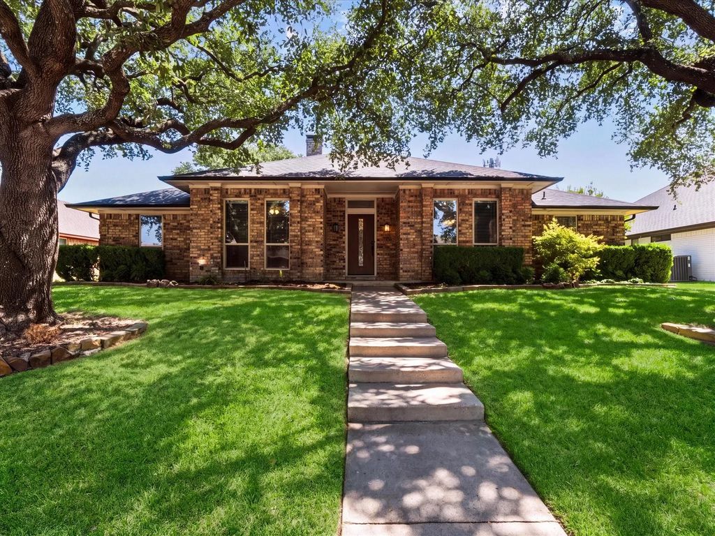 10216 Shadow Way, Dallas