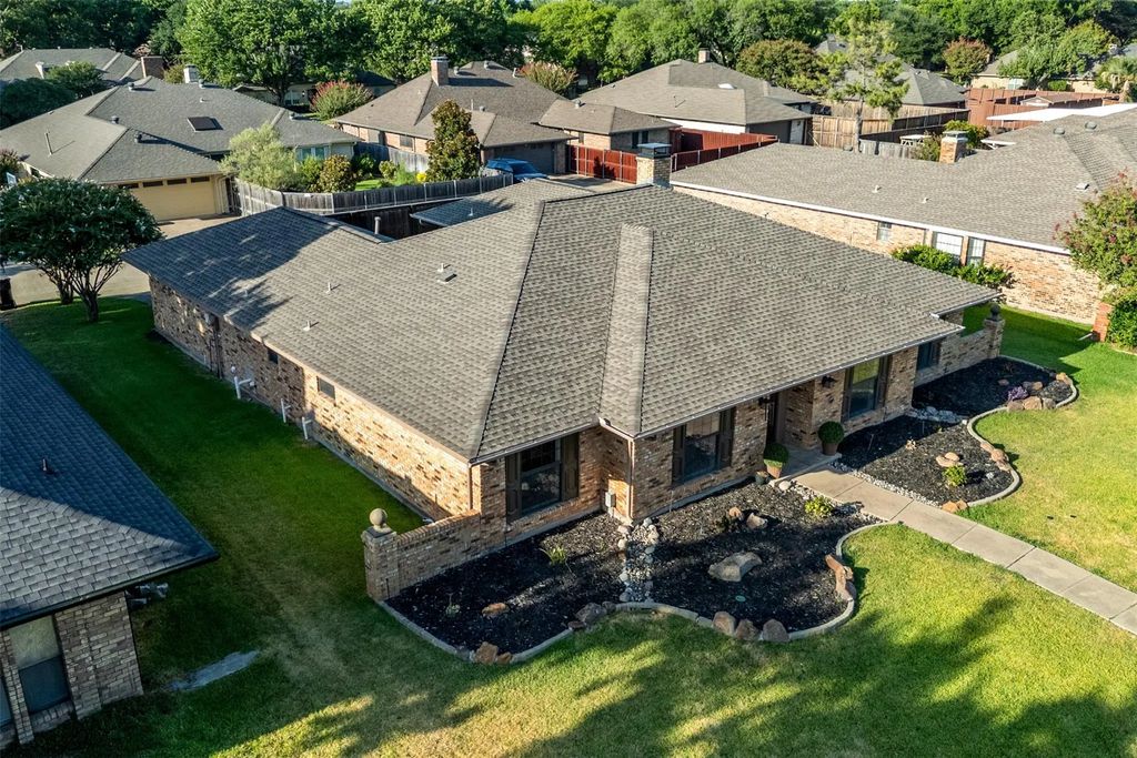 2313 Tamarisk Lane, Plano