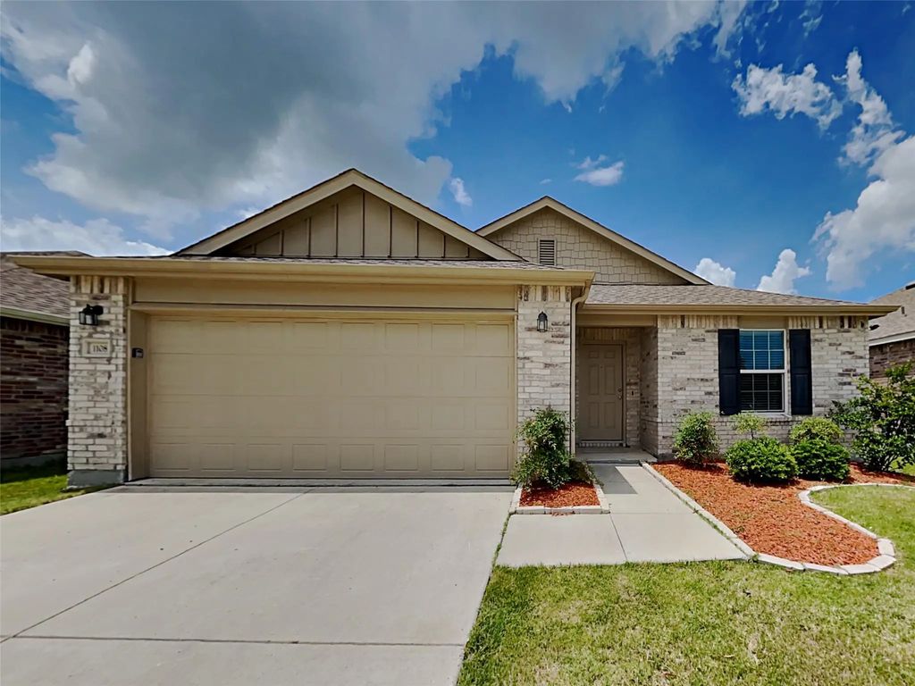 1108 Hickory Bend Lane, Fort Worth