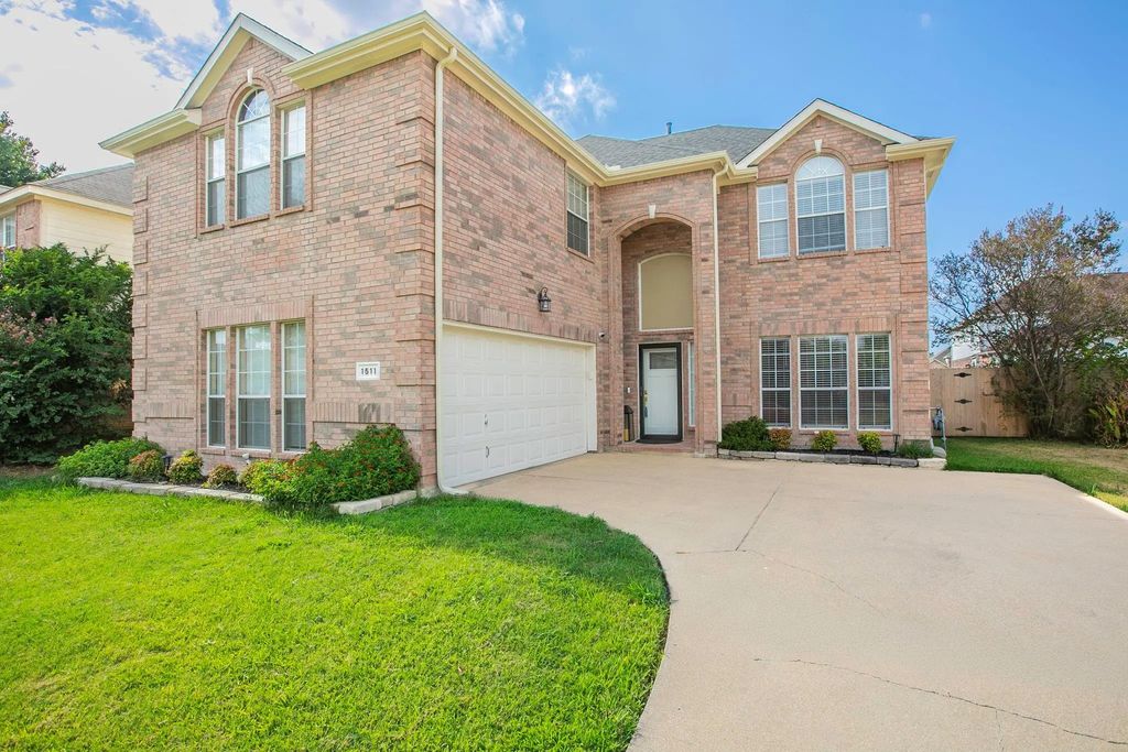 1511 Brighton Drive, Mansfield