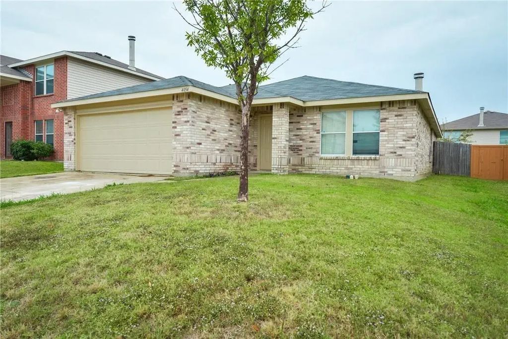 4054 Gray Fox Drive, Fort Worth