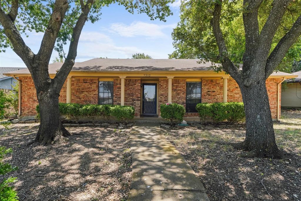 7212 Field View Lane, Dallas