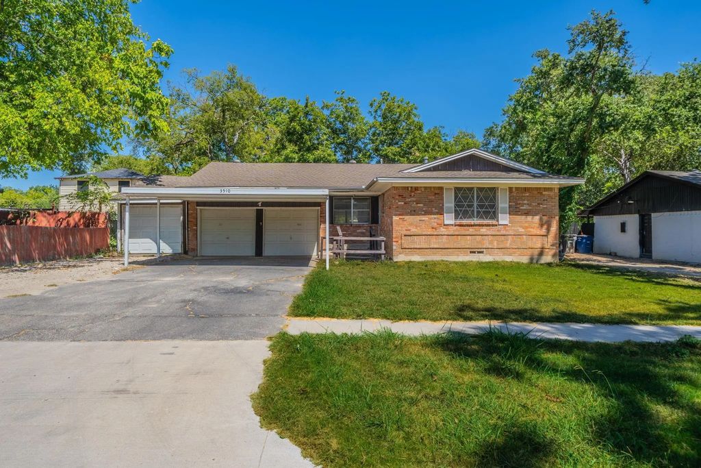 3510 Kingsford Avenue, Dallas