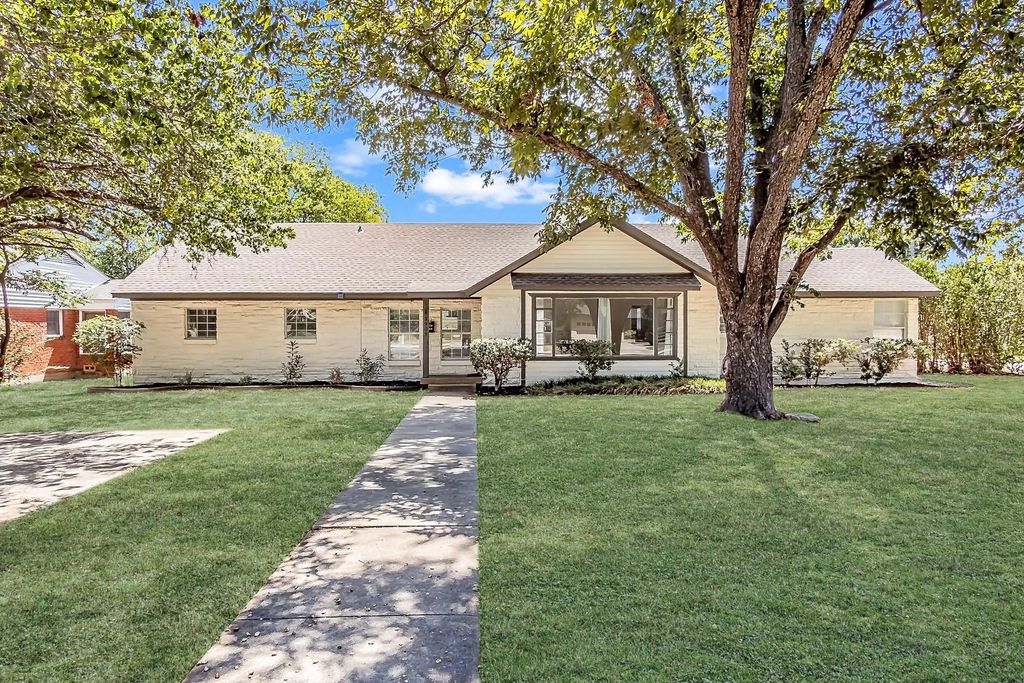 3909 Trail Lake Drive, Fort Worth