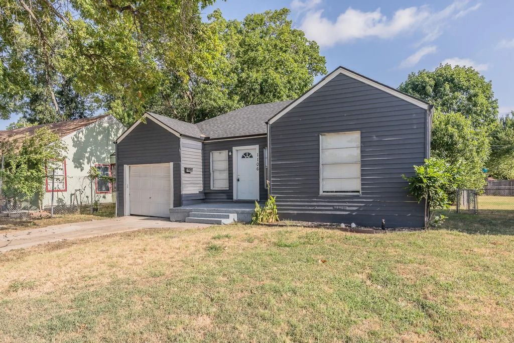 1106 Oak Street, Grand Prairie