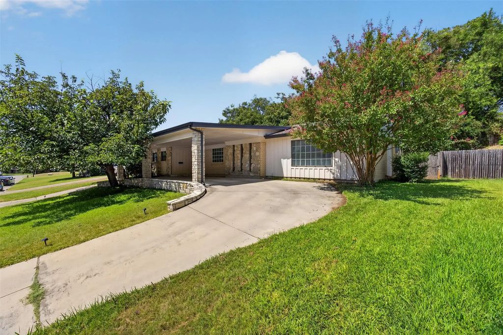 4509 Starlight Drive, Haltom City