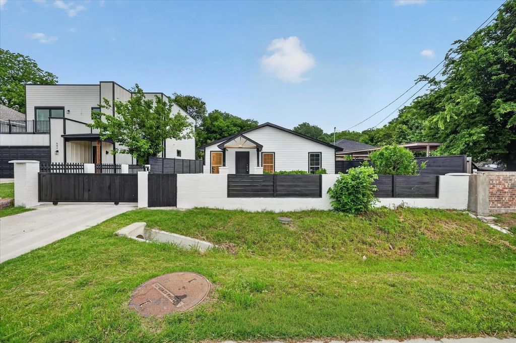 538 Pemberton Hill Road, Dallas