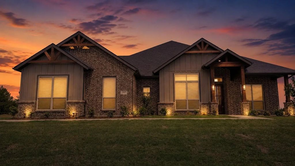 6841 Southrock Drive, Midlothian