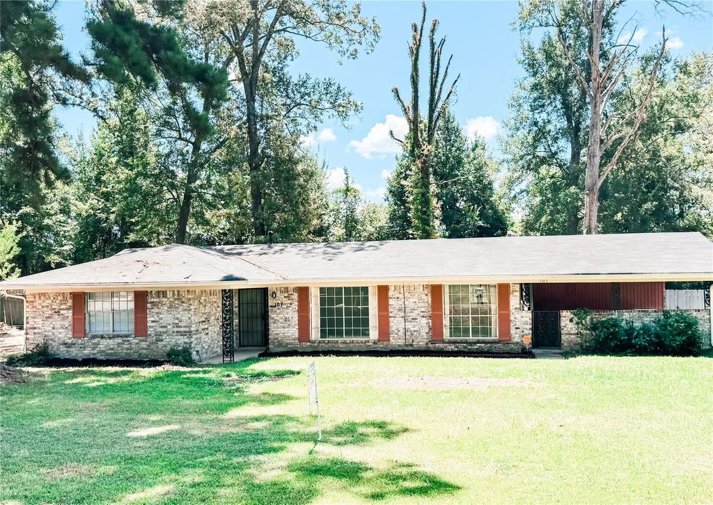 107 Hickory Hollow Dr, Haughton