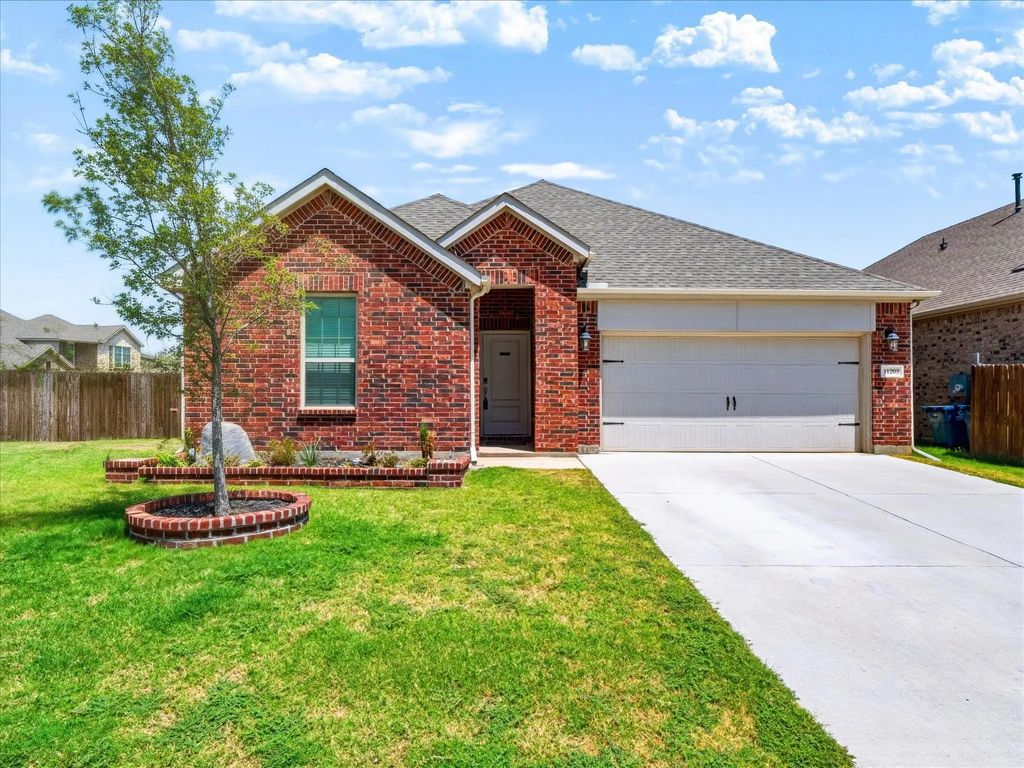 11203 Hawks Landing Drive, Aubrey