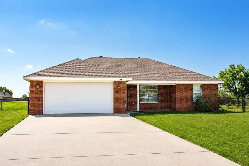708 David Lane, Collinsville
