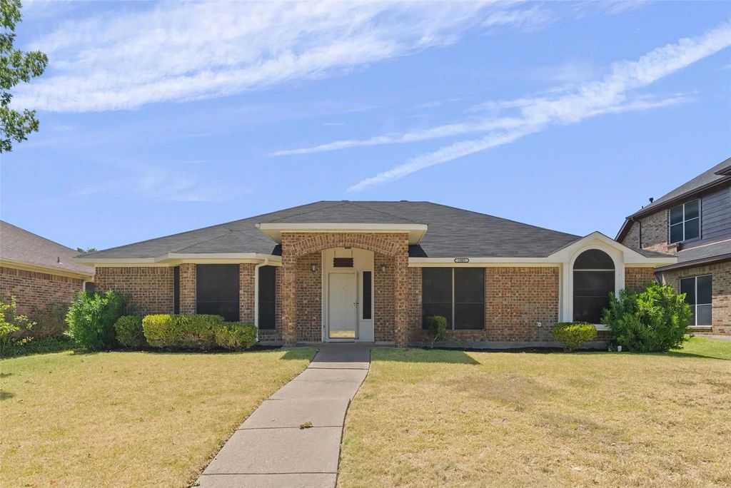 1001 Creek Valley Road, Mesquite