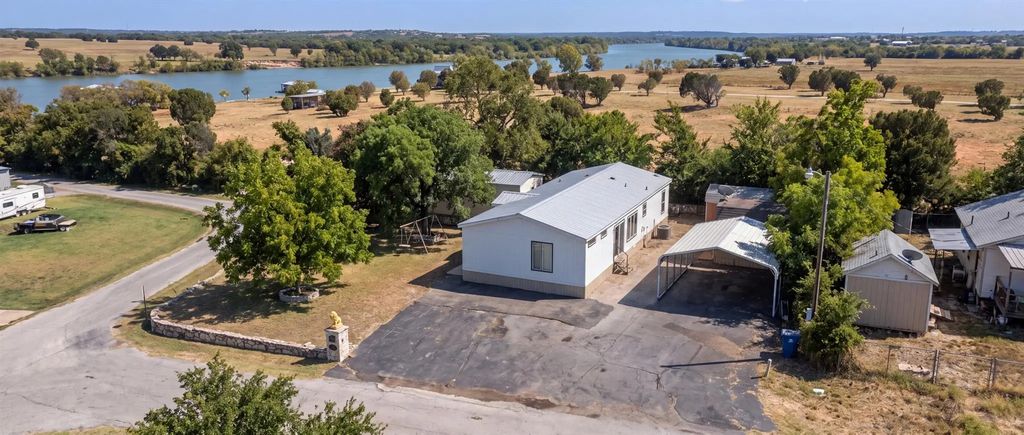 2453 S Valley Ridge Drive, Granbury
